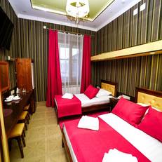 Hotel Boston on Baltakhinova 17