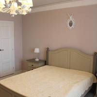 Apartments STOLICHNIY at Melnikayte 138a