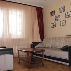 Surgut Apartment on Krylova 26