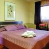 Fort R Hotel