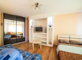 Apartment Serova 4a