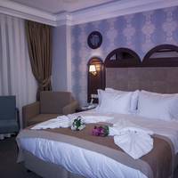 Golden Pen Hotel
