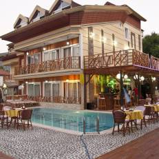 Mavera Hotel