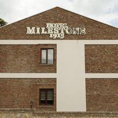 Hotel Milestone1915