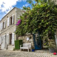 Serin Alacati Cafe ve Butik Otel