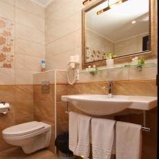 Kroshka Enot Hotel