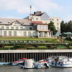 40th Meridian Yacht Club