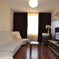Apartment on Khlynovskaya 6
