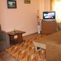 Apartments on Stroitelei 93/2