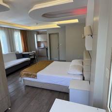 Arya Hotel