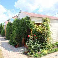 Azov Cottages