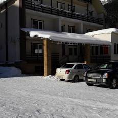 Adel Hotel