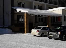 Adel Hotel