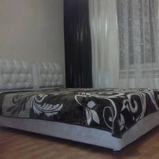 Apartment Rossiyskaya 2A