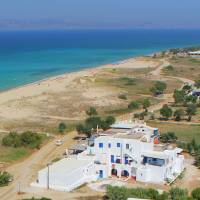 Nikos & Maria Studios