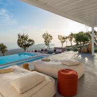 Santorini Heights