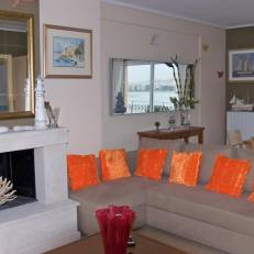 Three-Bedroom Apartment-Piraeus