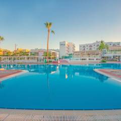 Marlita Beach Hotel Apartments