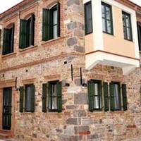 Frourio Apartments