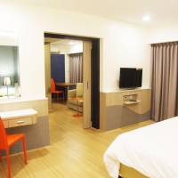 Grand Tower Inn Sathorn Hotel