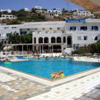 Armadoros Hotel / Ios Backpackers