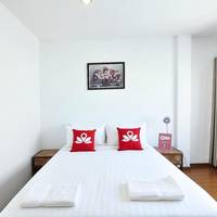 ZEN Rooms Suthisan
