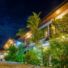 BaanRimNam Resort Trat