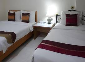 Central Place Hotel
