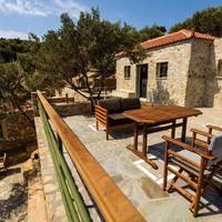 CasaMilos Stone Chalets