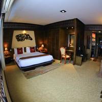 Ruean Phae Royal Park Hotel