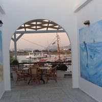 Akrogiali Studios & Rooms