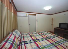 Phoonsab Hostel