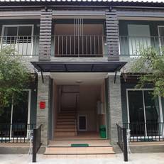 Baan Chom Khao