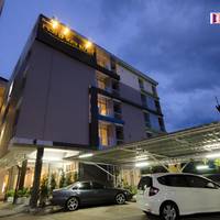 Charoenchit House
