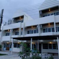 Albatross Guesthouse @ Thungwualaen Beach