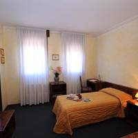 Hotel Siros