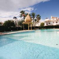 Three-Bedroom Holiday home Santa Pola with an Outdoor Swimming Pool 05