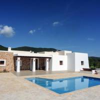 Villa Pins