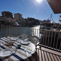 Apartaments Mediterrani