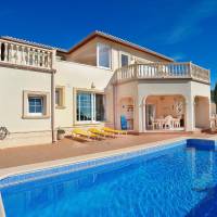 Villa Lily