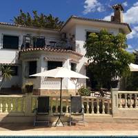 Villa Mare Bed & Breakfast