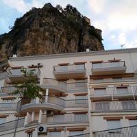Apartamentos Fuente La Raja