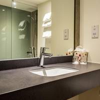 Holiday Inn