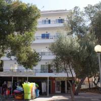 Hostal Arenal Pins