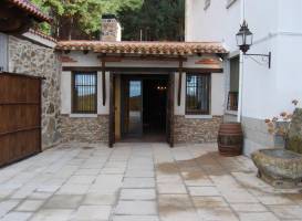 Hotel Cinco Castanos