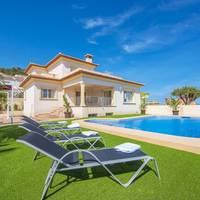 Villa Maximo