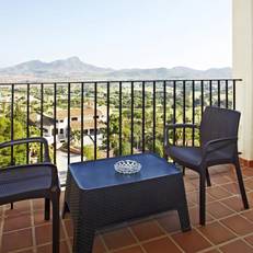 Las Lomas Village  Luxury Apartments