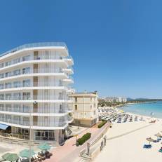 Universal Hotel Perla