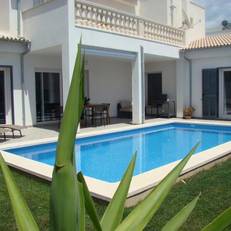 Casa Aina