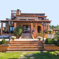 Alzina Villa